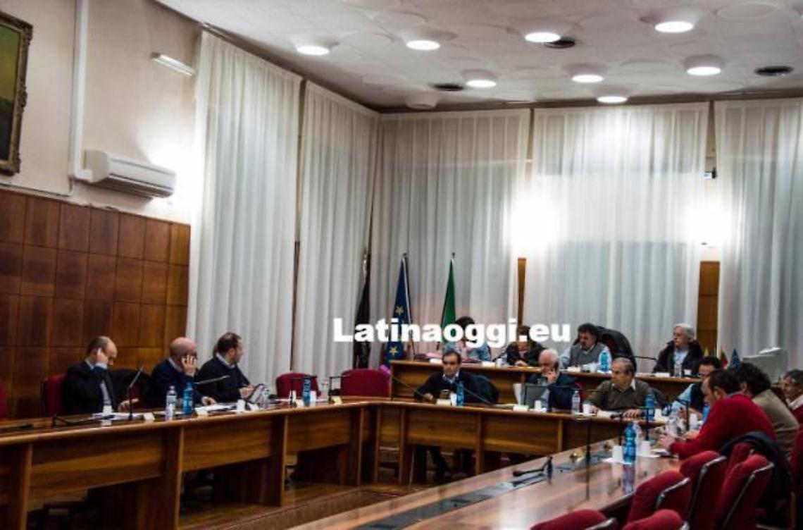 Dimissioni "obbligate" per gli assessori di Pontinia