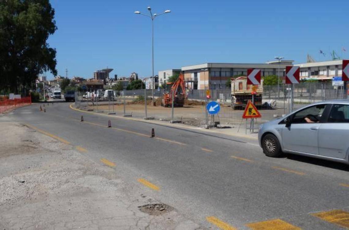 Iniziati i lavori in via Carroceto, cambia la viabilit&agrave;