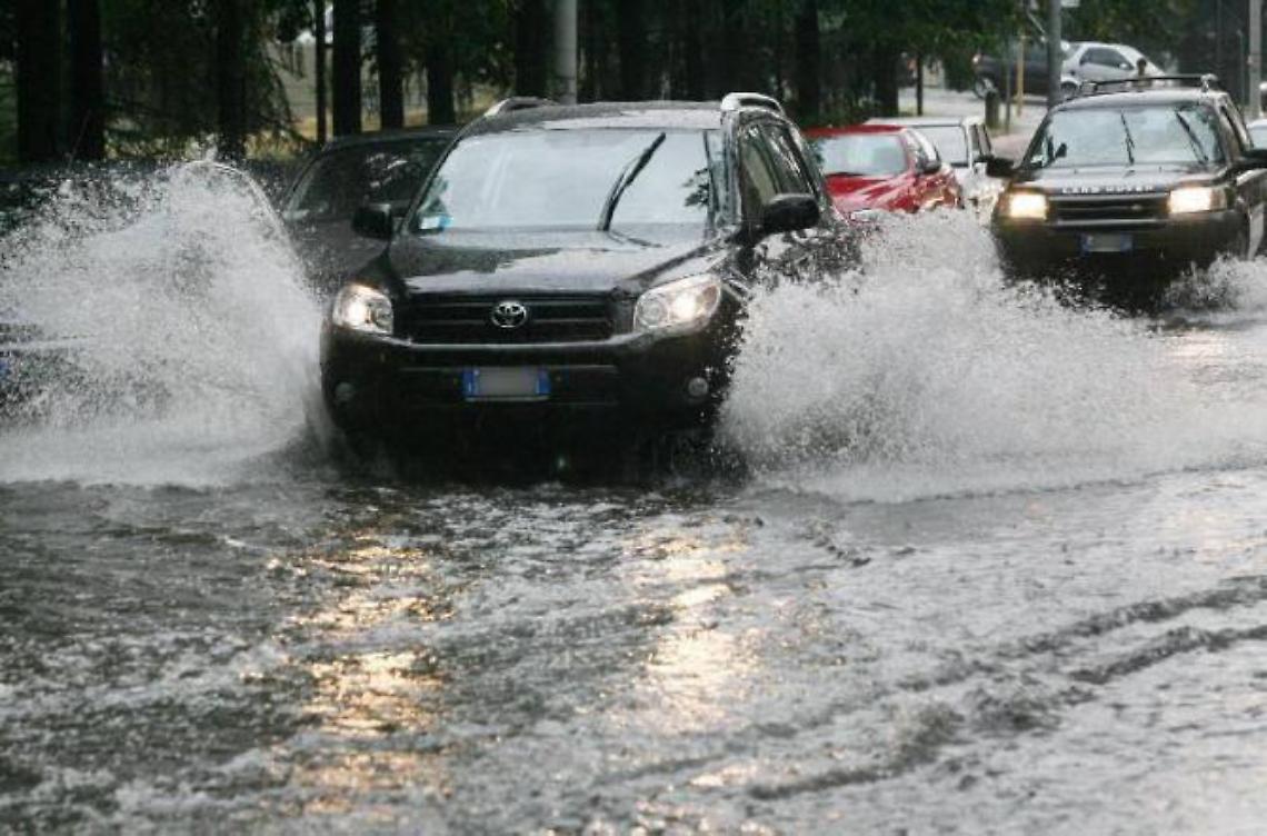 Nubifragio ai Castelli, Velletri sott'acqua