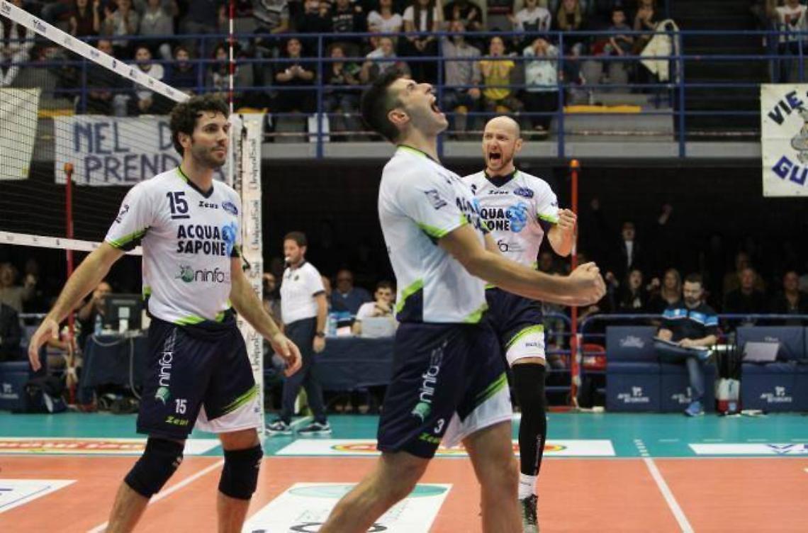 Top Volley Ninfa Latina, l'esordio è vincente al tie-break