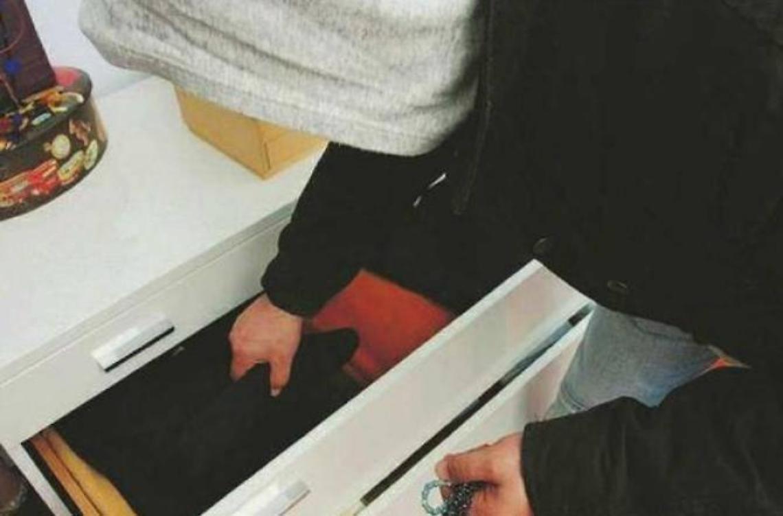 Ladri di soldi  e gioielli in centro