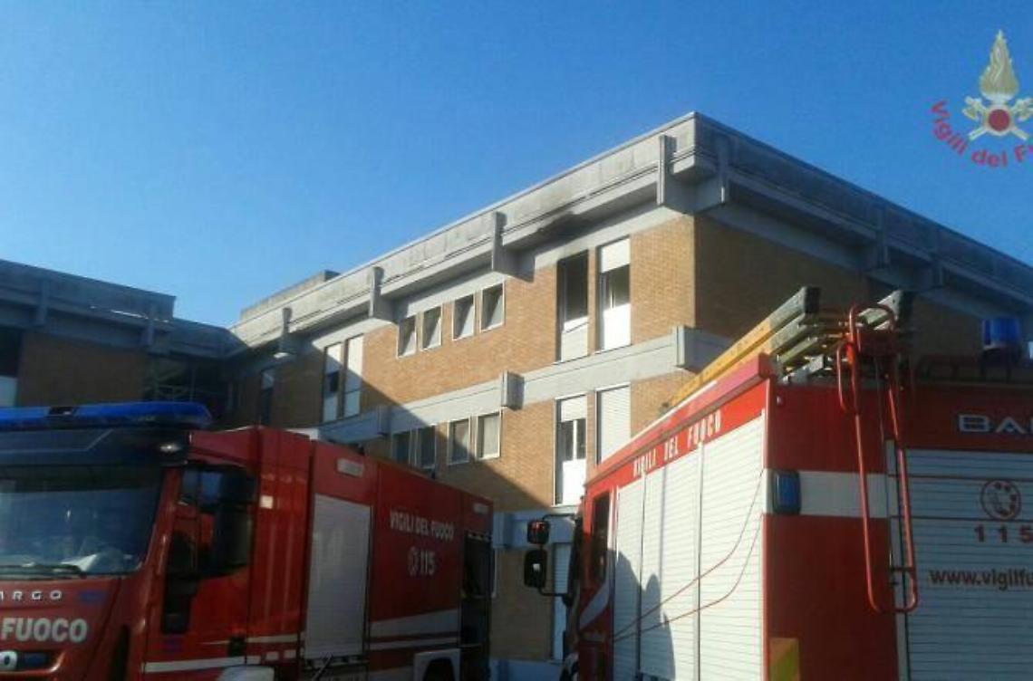 Principio di incendio all'Alberghiero