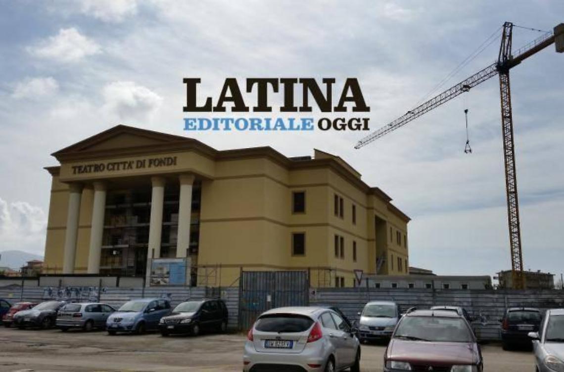 Teatro comunale di Fondi, i soldi non arrivano