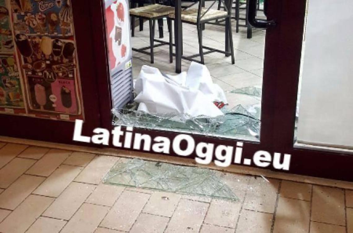 Ladri di slot al bar ennesimo furto