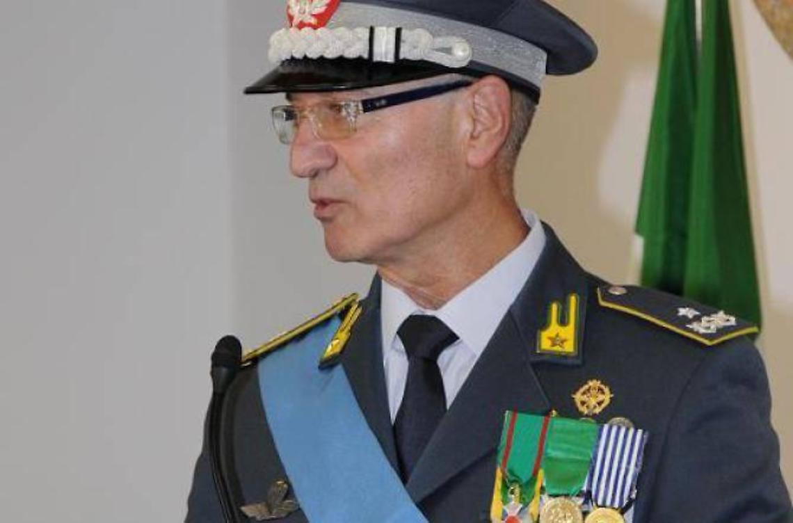 Generale della Guardia di Finanza stroncato da un malore in treno