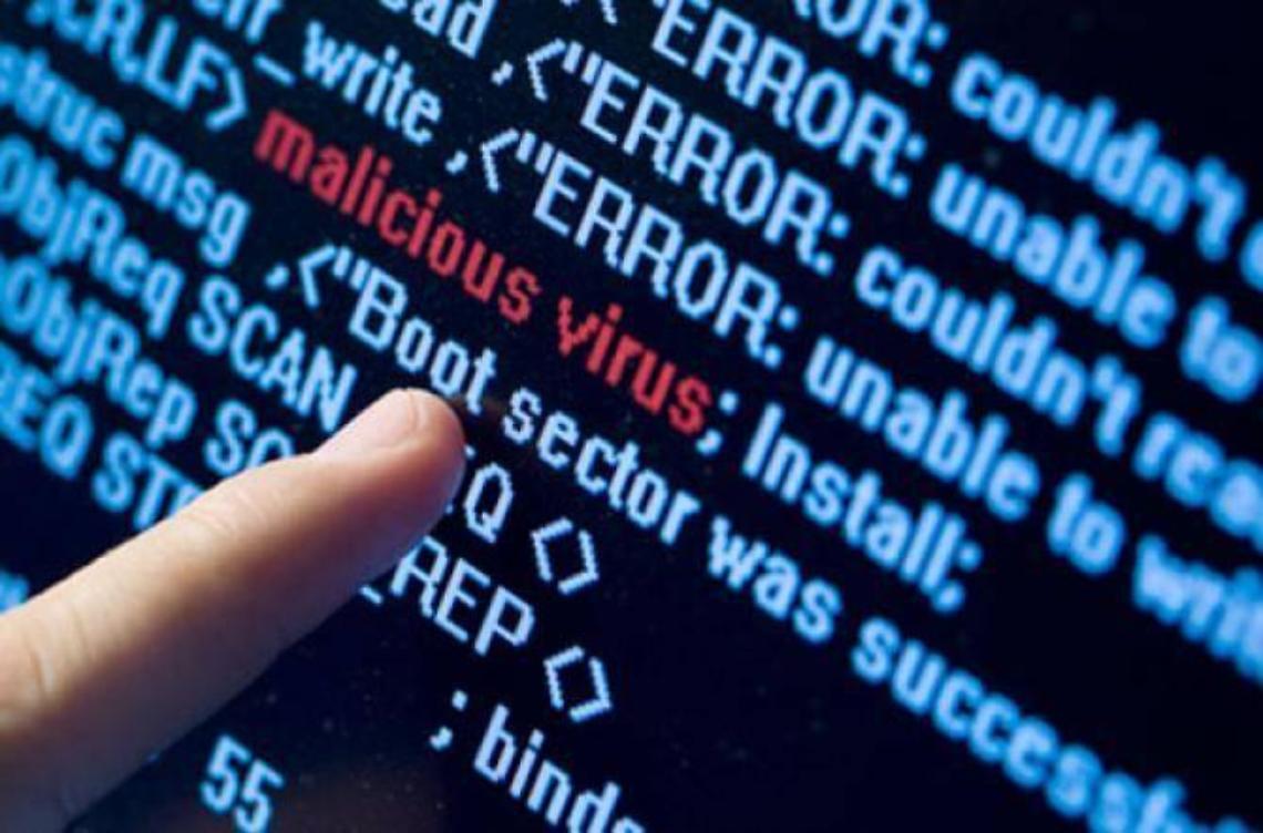 Virus nei computer del Comune: i dipendenti pagano il riscatto e i pc ripartono