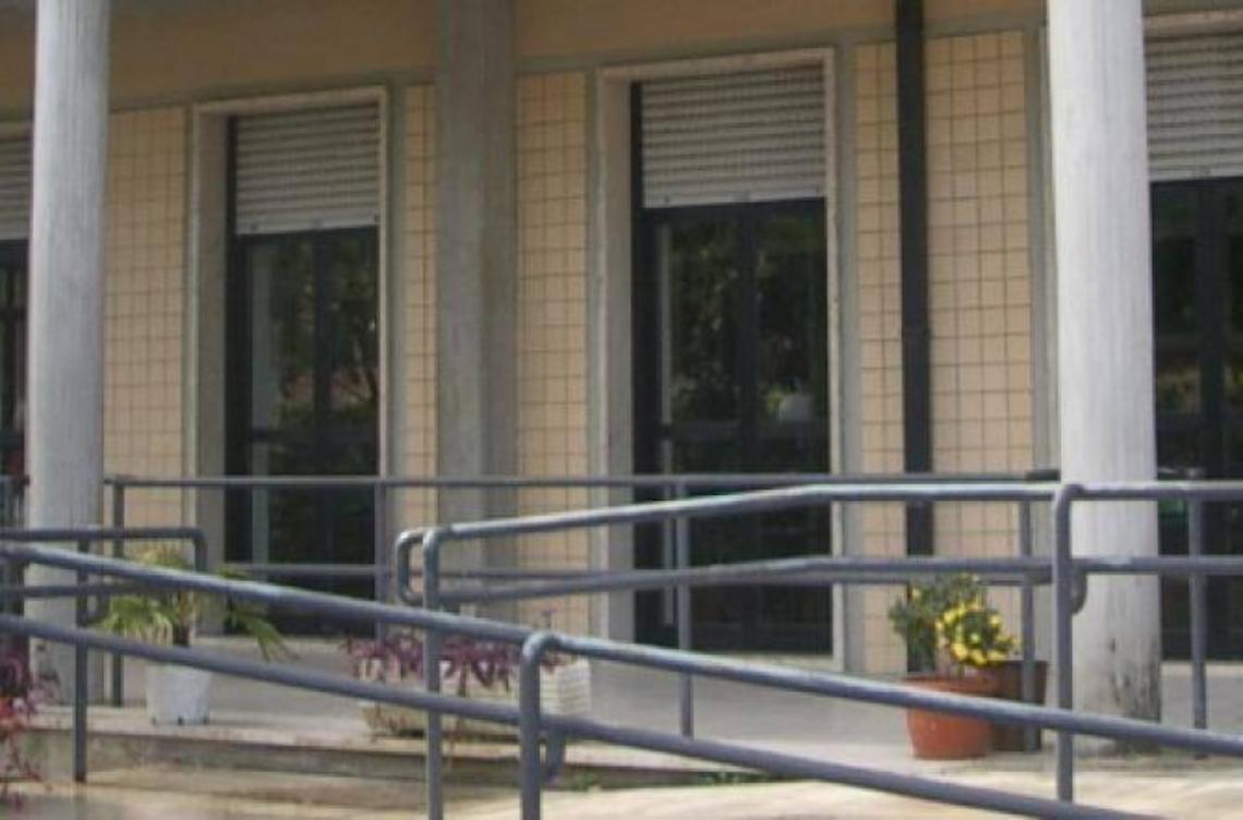 Ascensore al centro anziani, i soldi non sono sufficienti per realizzarlo