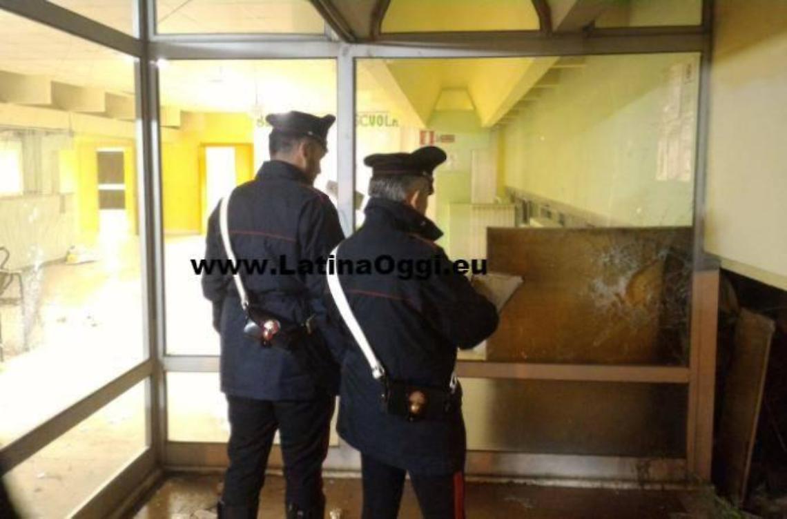 Atto vandalico nella ex scuola di via Milazzo, indagano i carabinieri