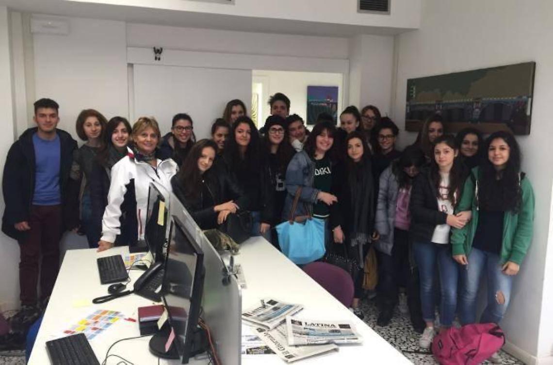 Nella nostra redazione  i ragazzi della 2^U del Liceo Manzoni
