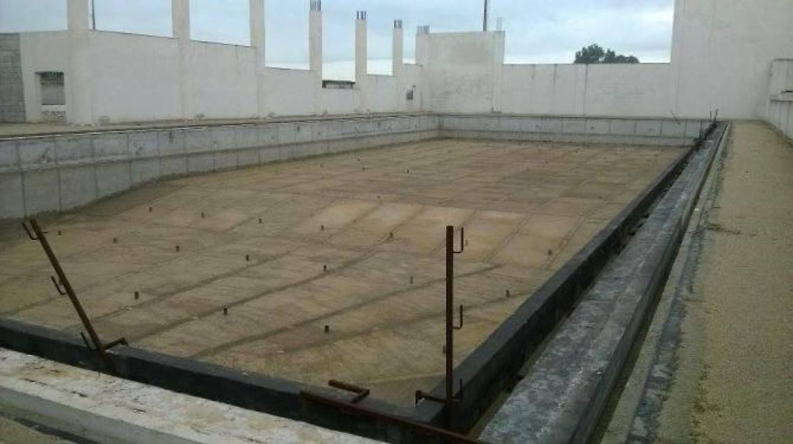 Tutor in galleria e piscina di San Martino, silenzi e polemiche