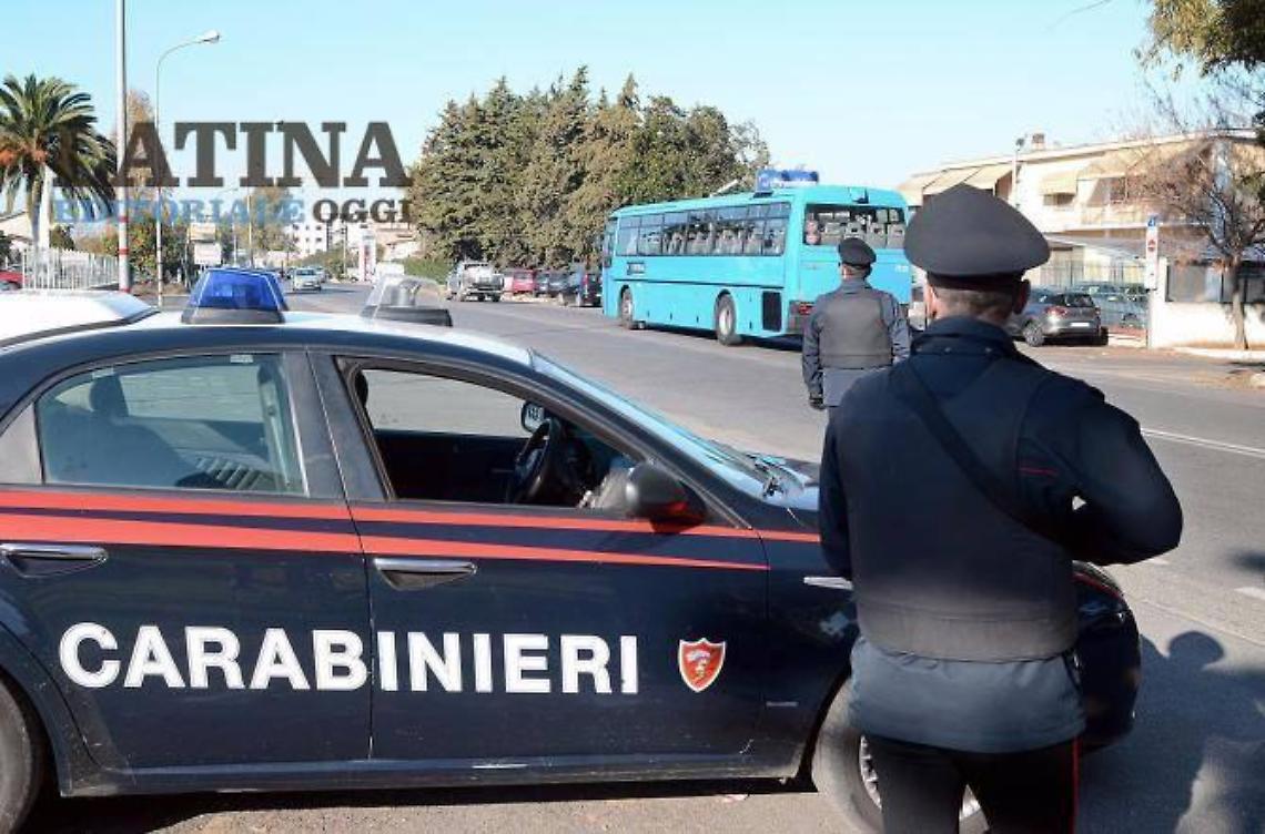Ladri scatenati: svaligiati due distributori self service 