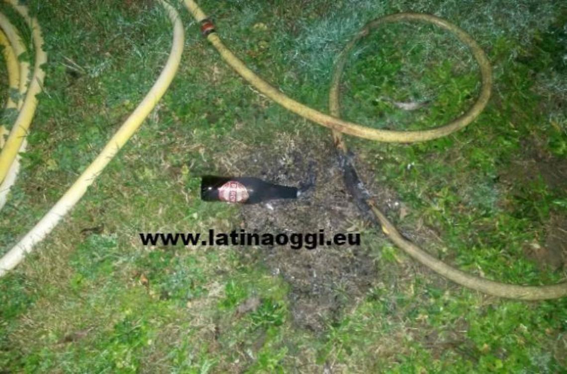 Minacce ed estorsione: prima le intimidazioni con la molotov, poi la richiesta di 12mila euro