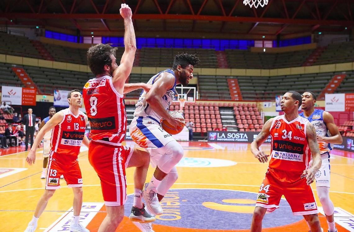 La Benacquista tiene testa alla capolista Forlì: la sconfitta arriva nel finale
