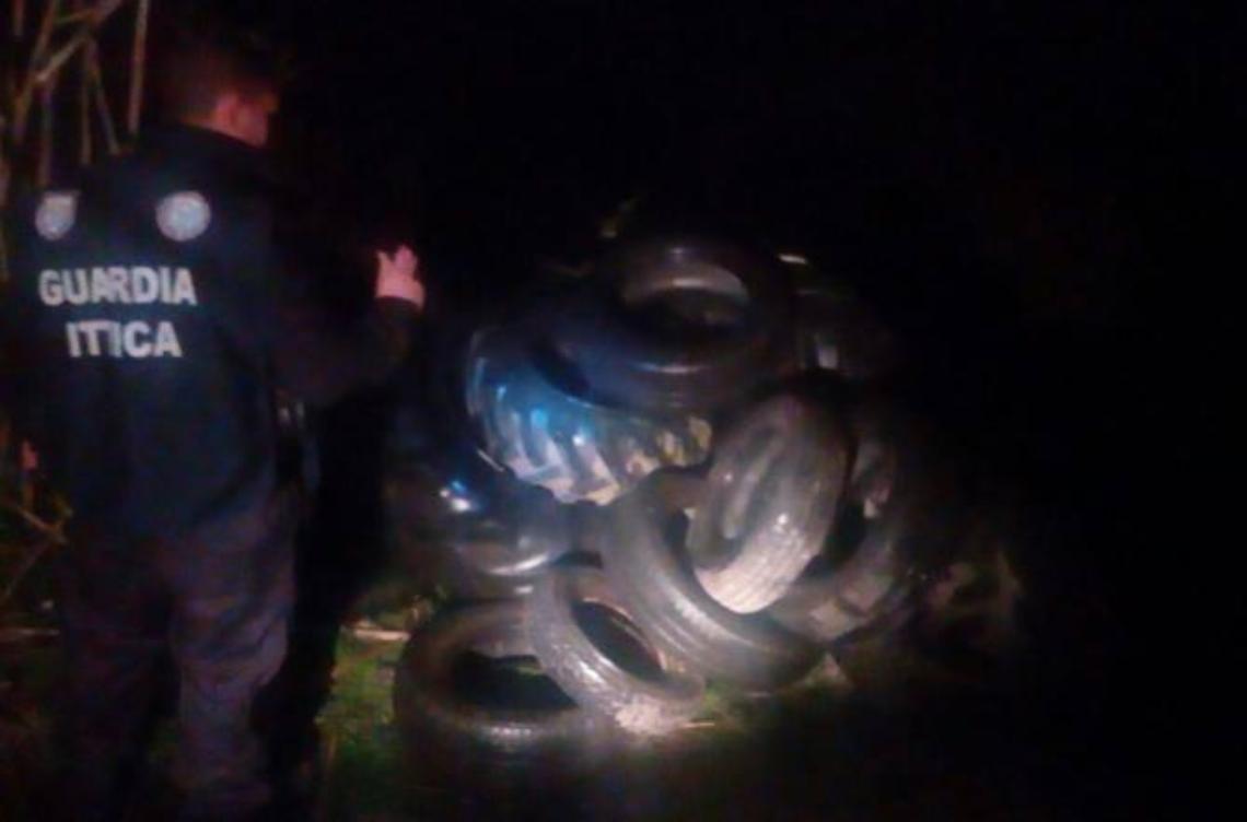 Guardie Fipsas copertoni lungo ufente