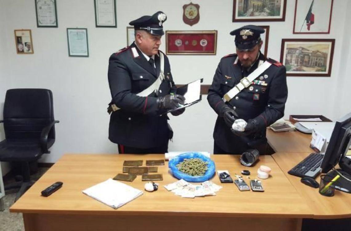 Arrestato spacciatore 51enne dopo la perquisizione domiciliare
