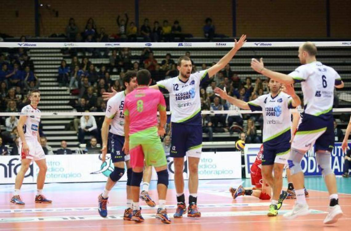 Ninfa Latina, vittoria schiacciante con Molfetta e playoff blindati