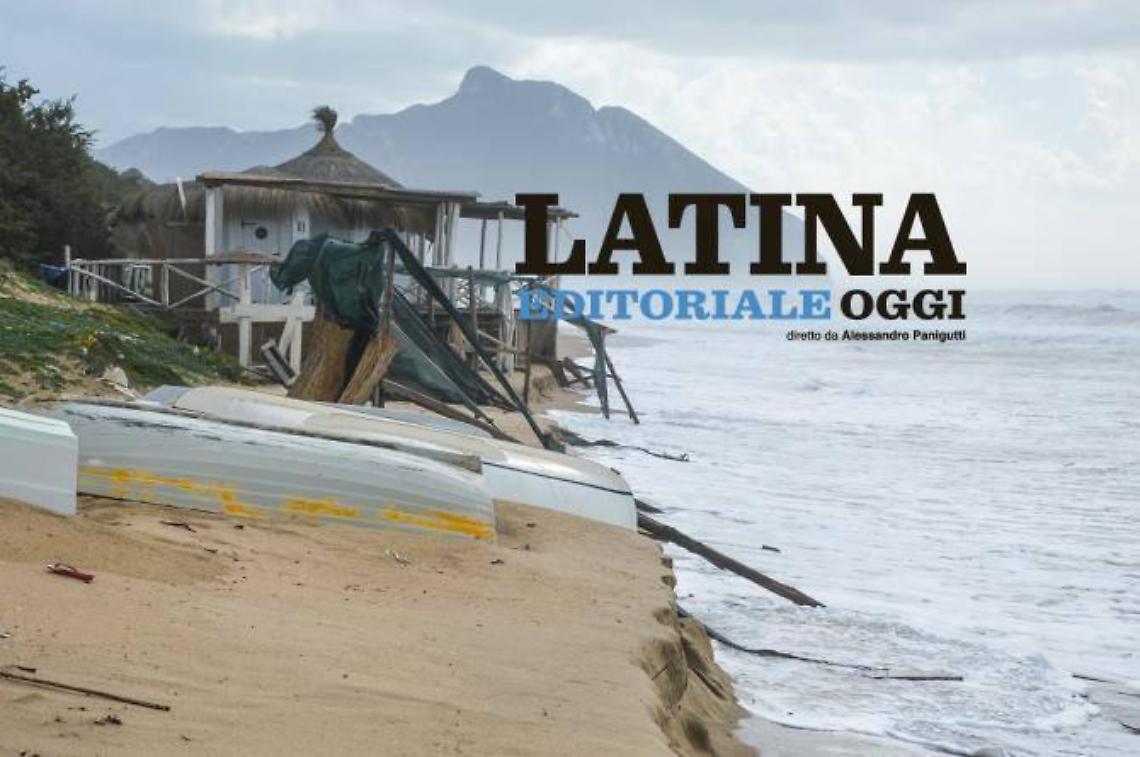 Erosione, maxi porto ed un litorale condizionato da vecchi pareri