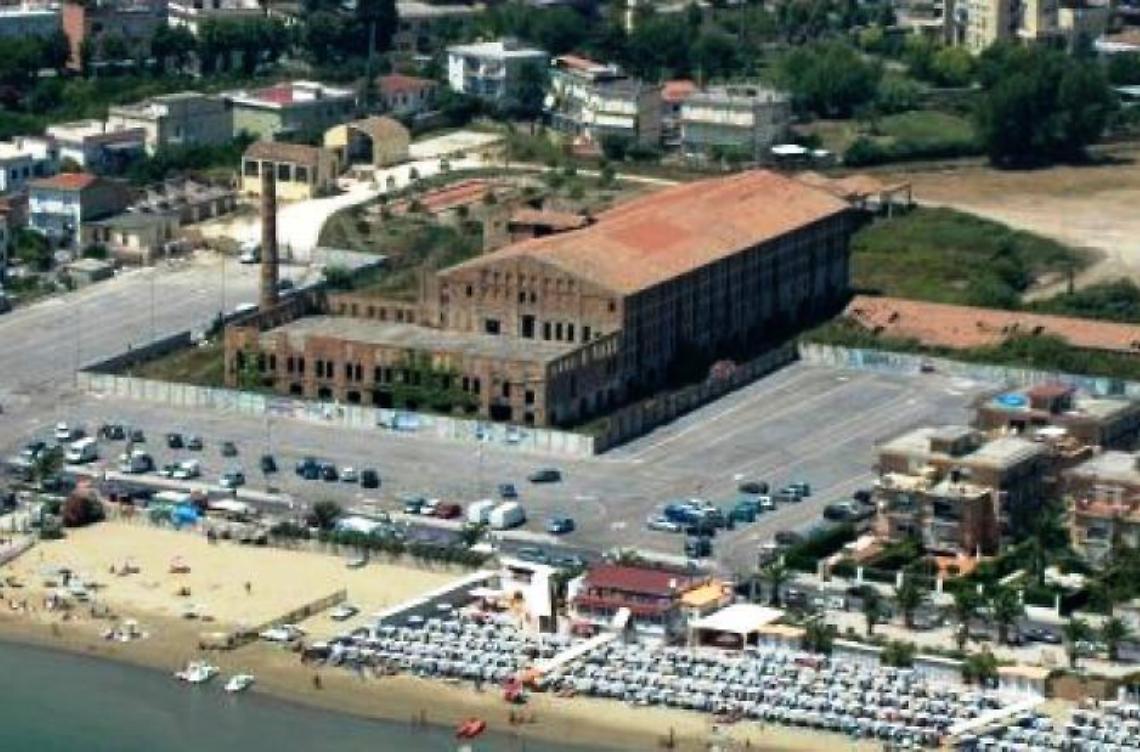 Lo spreco dell'Ismef: persi 30 milioni di euro per l'ex Sieci