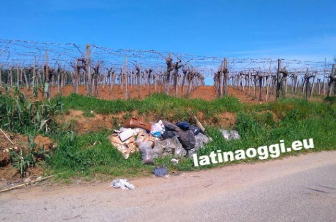 Discarica abusiva in periferia