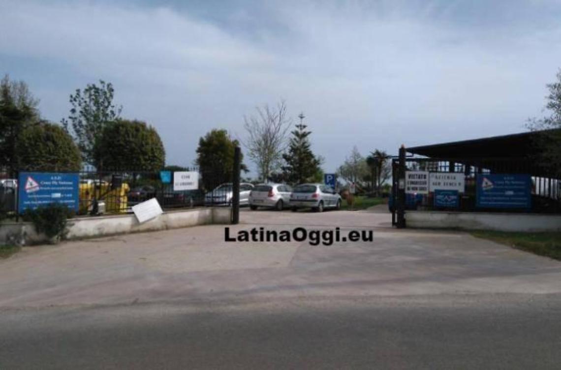 Si lancia col paracadute, ferito un carabinieri
