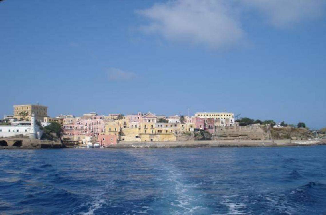 Ventotene, messa in sicurezza nella zona dell&rsquo;eliporto