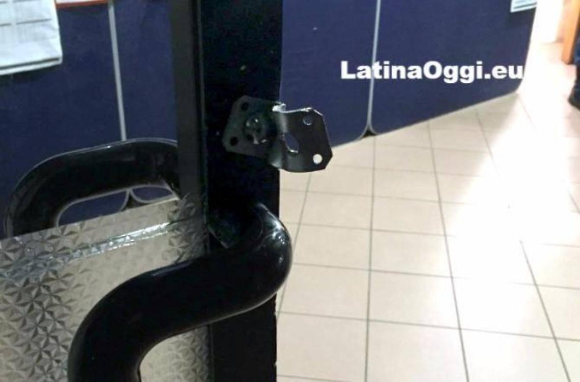I ladri per la terza volta tentano la razzia alla Snai