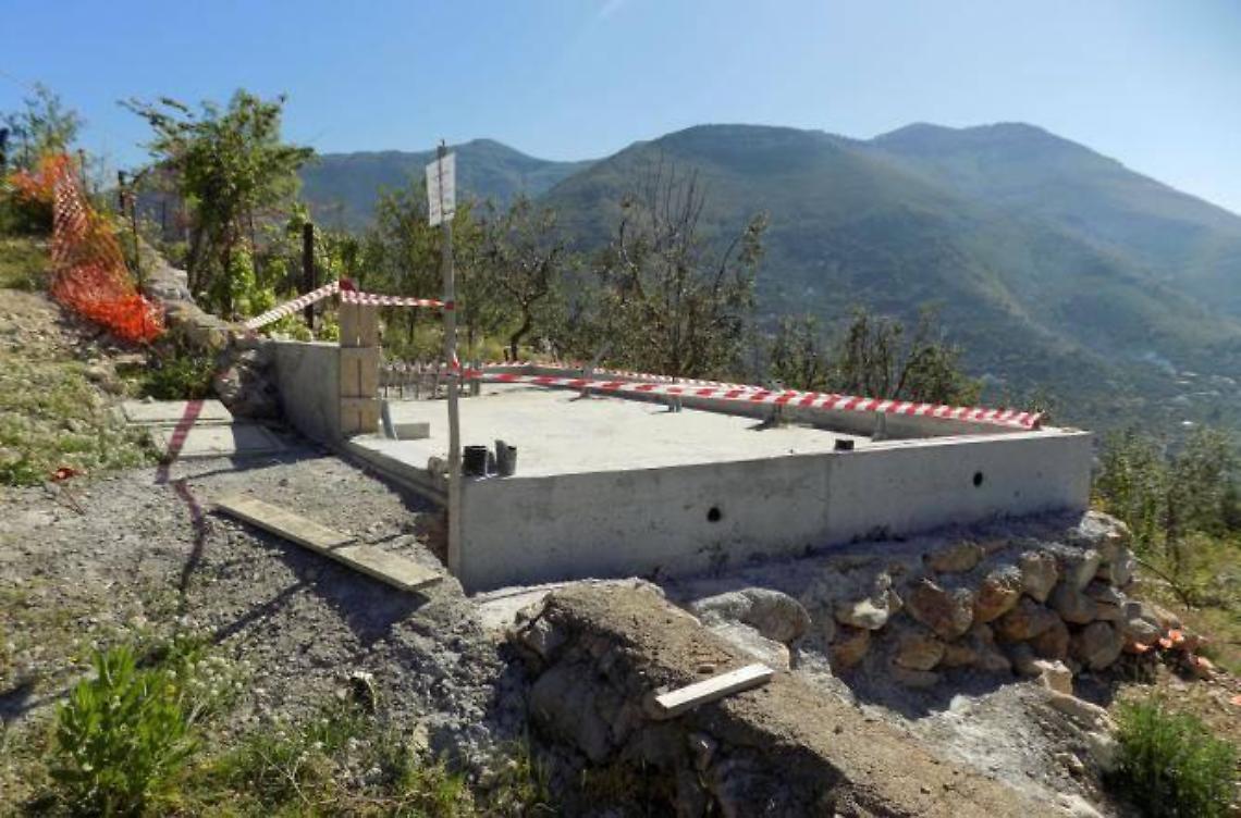 Sequestrato un ripetitore di telefonia a due passi dall'area archeologica