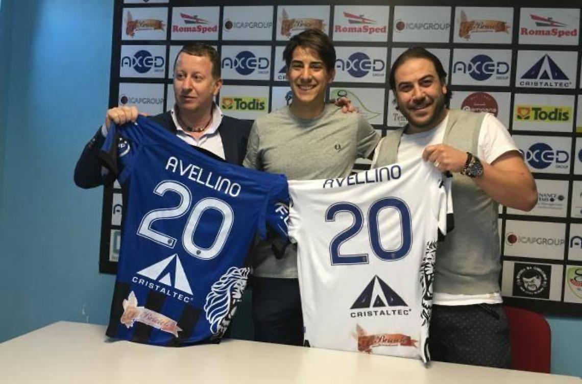 Lucho Avellino rinnova sino al 2020