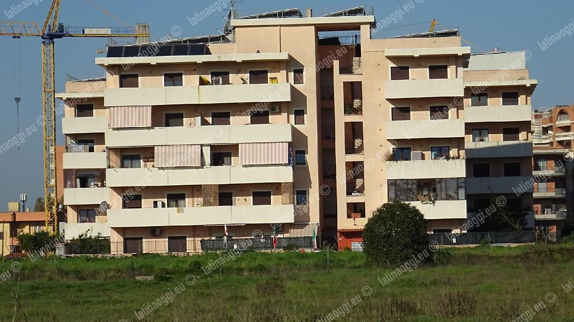 Aprilia come Scampia: in via Vanzina il centro dello spaccio di droga