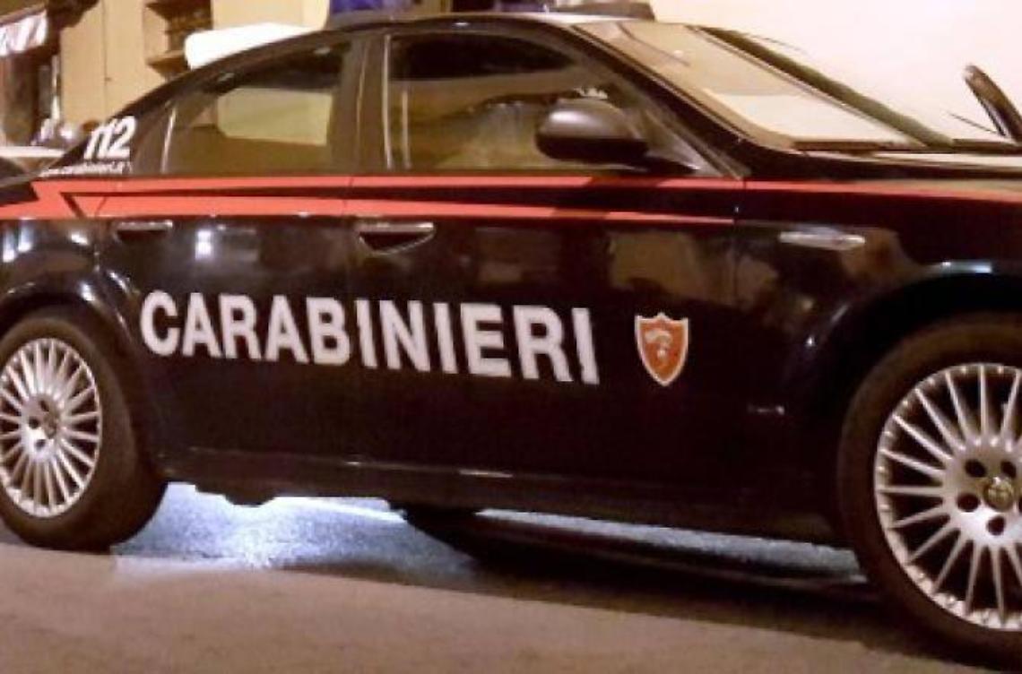 Semina il panico nel pub, ma non poteva uscire di casa