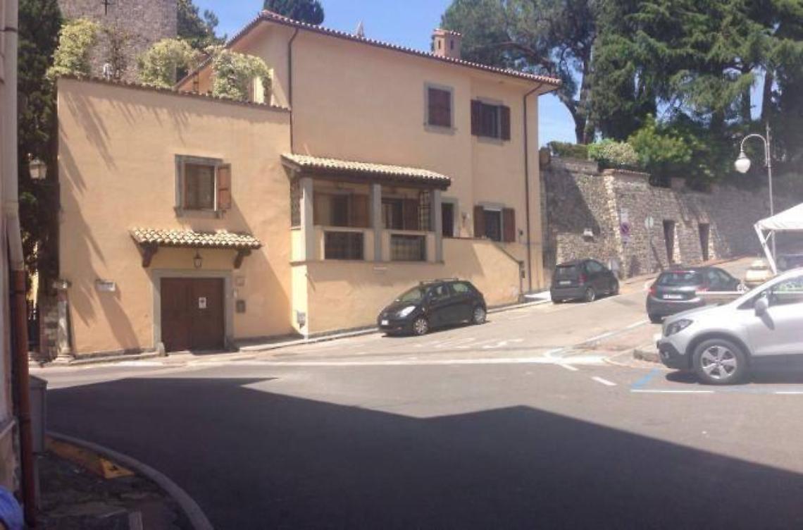 Reperti antichi, scattano i controlli nella ex villa Fanali