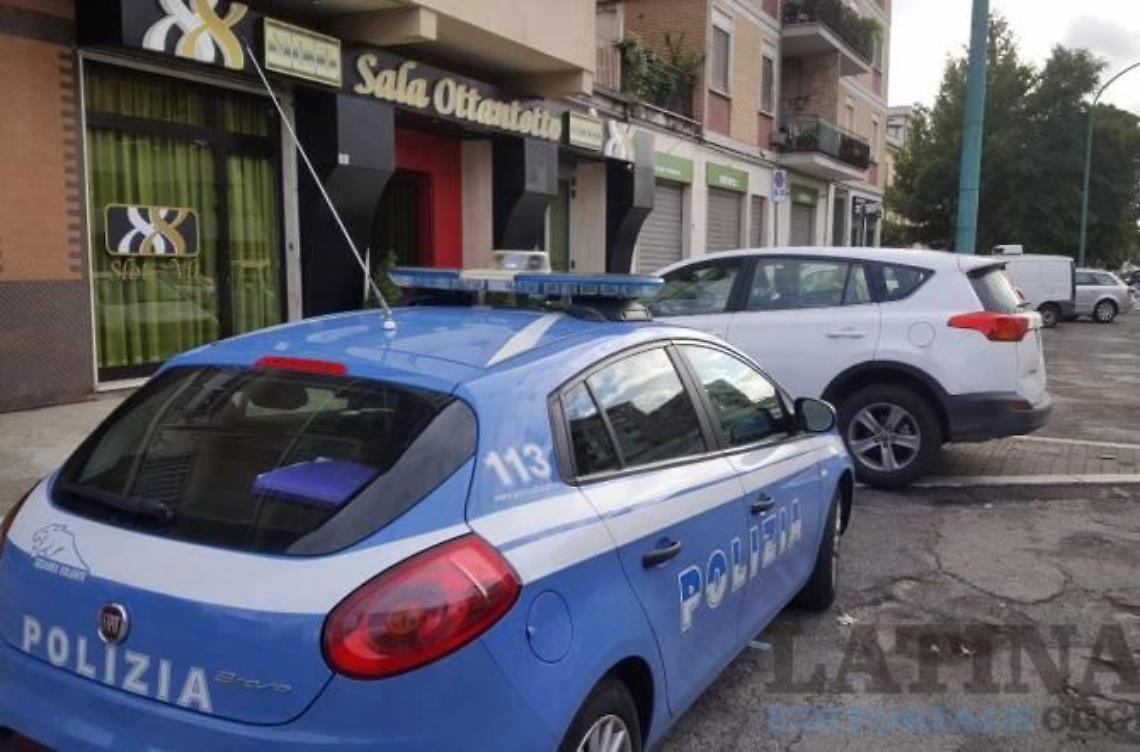 Bandito armato di pistola, terrore nella sala slot di via Don Torello