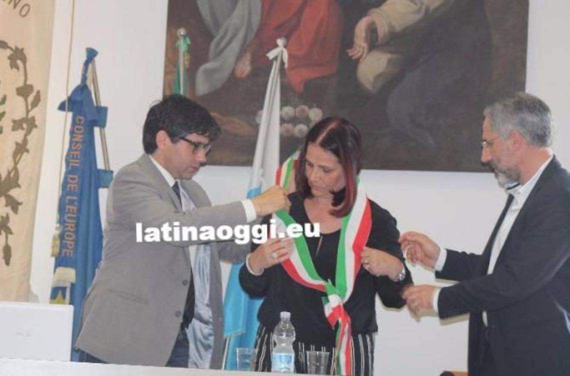 Giuramento del sindaco, emozione in aula