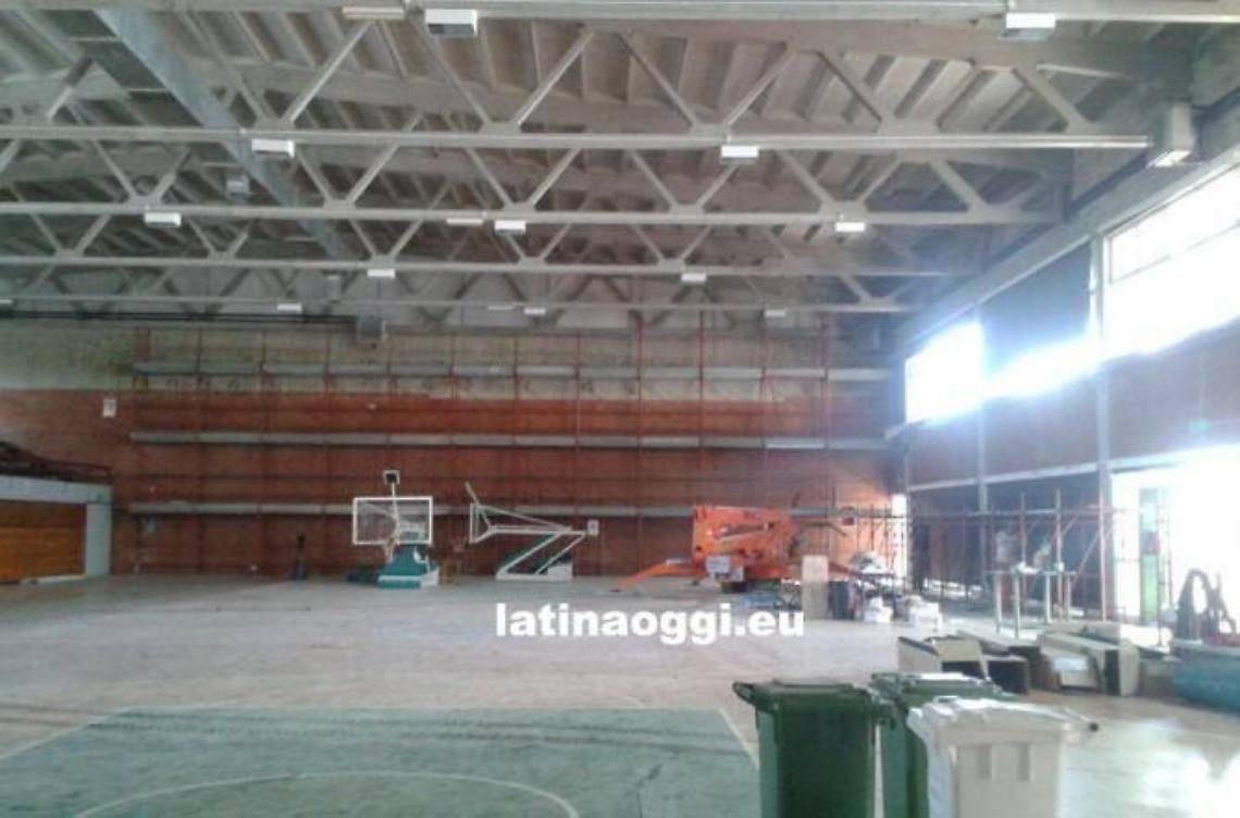 PalaCarucci senza fondo, dopo il mutuo, chiesti i soldi alla Regione