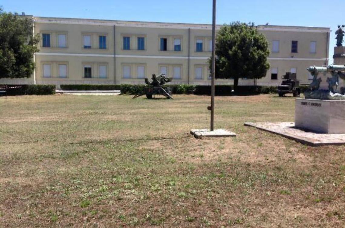 Militare assenteista, condanna dimezzata in appello