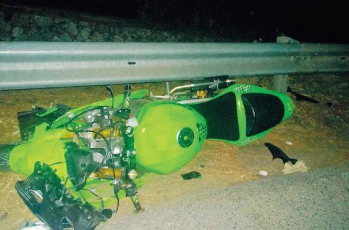 Scontro tra moto e scooter, quattro feriti 