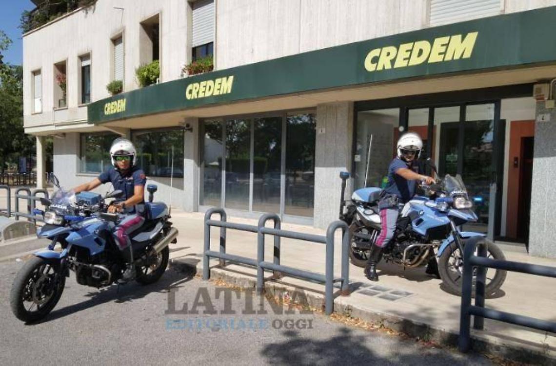 Un colpo dopo l'altro a Pontinia e Latina, caccia al rapinatore delle banche