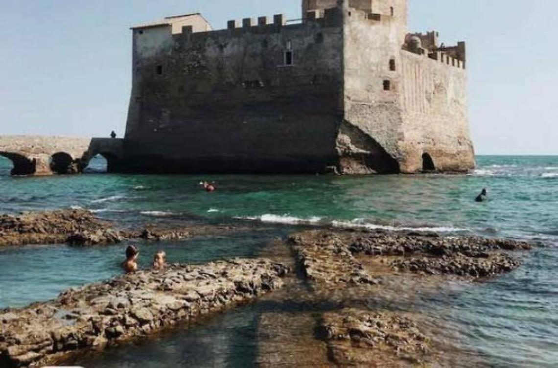 Uno scatto di Torre Astura &egrave; la nuova Iger of the week, complimenti a Flavia