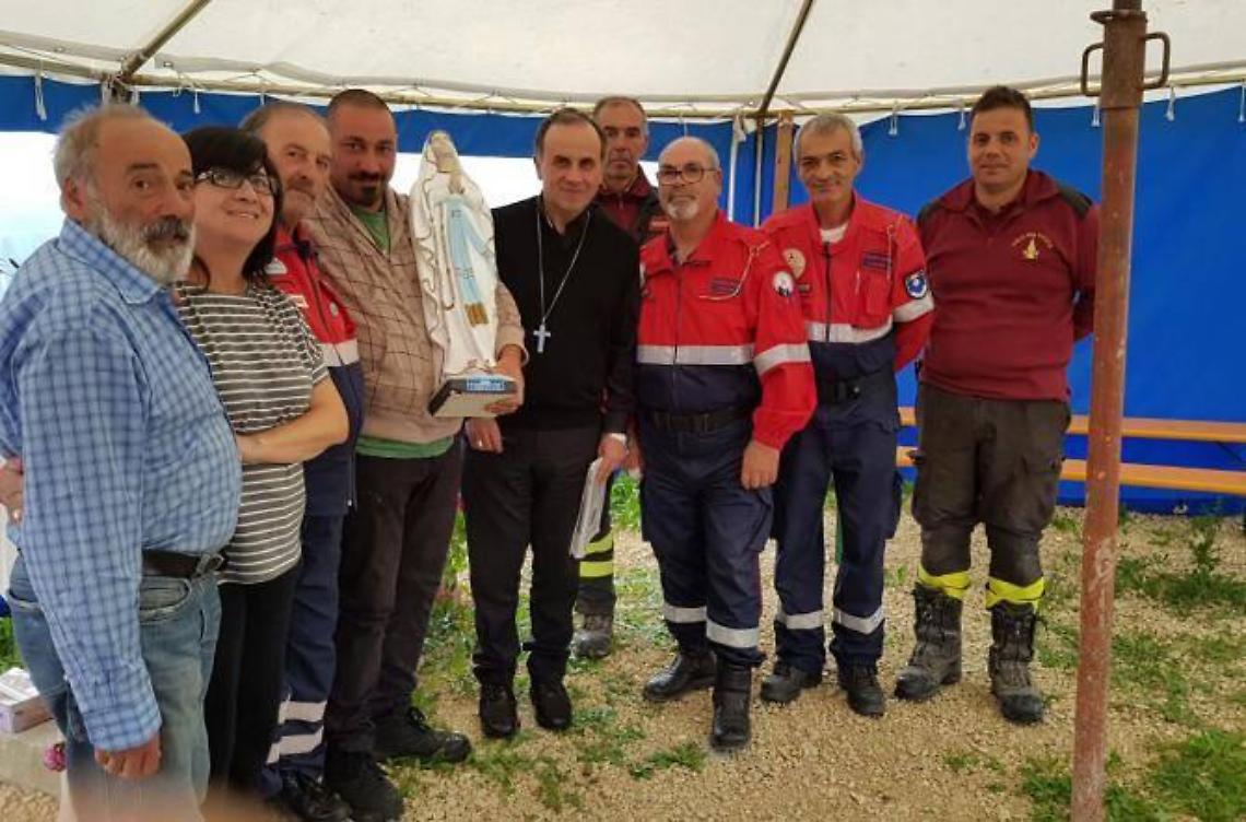 La Santa Statua della Madonna di Lourdes partita da Sabaudia consegnata a Sommati 