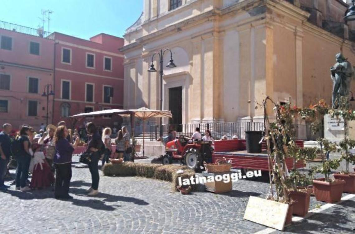 Festa dell'Uva, piazza piena e grande successo