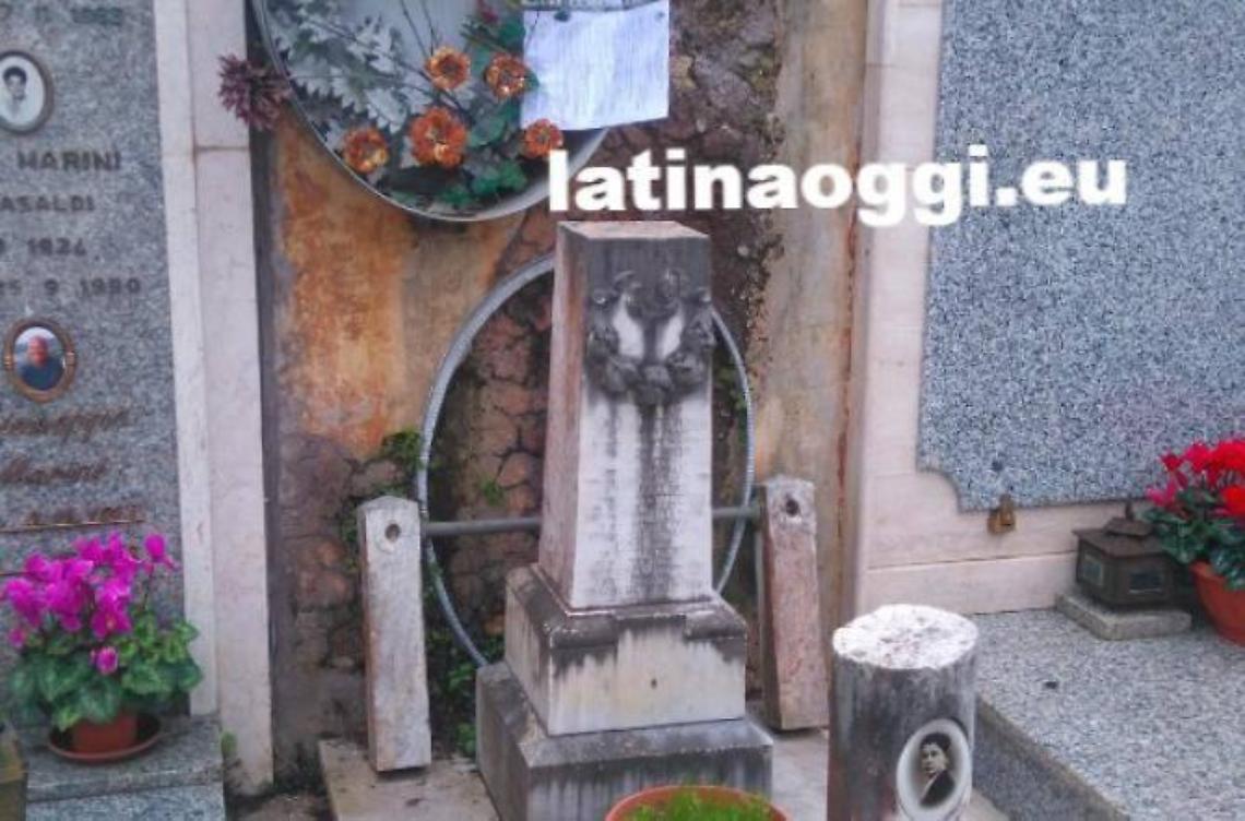 Tombe in stato di abbandono, il Comune diffida i proprietari: sistemazione entro fine anno 