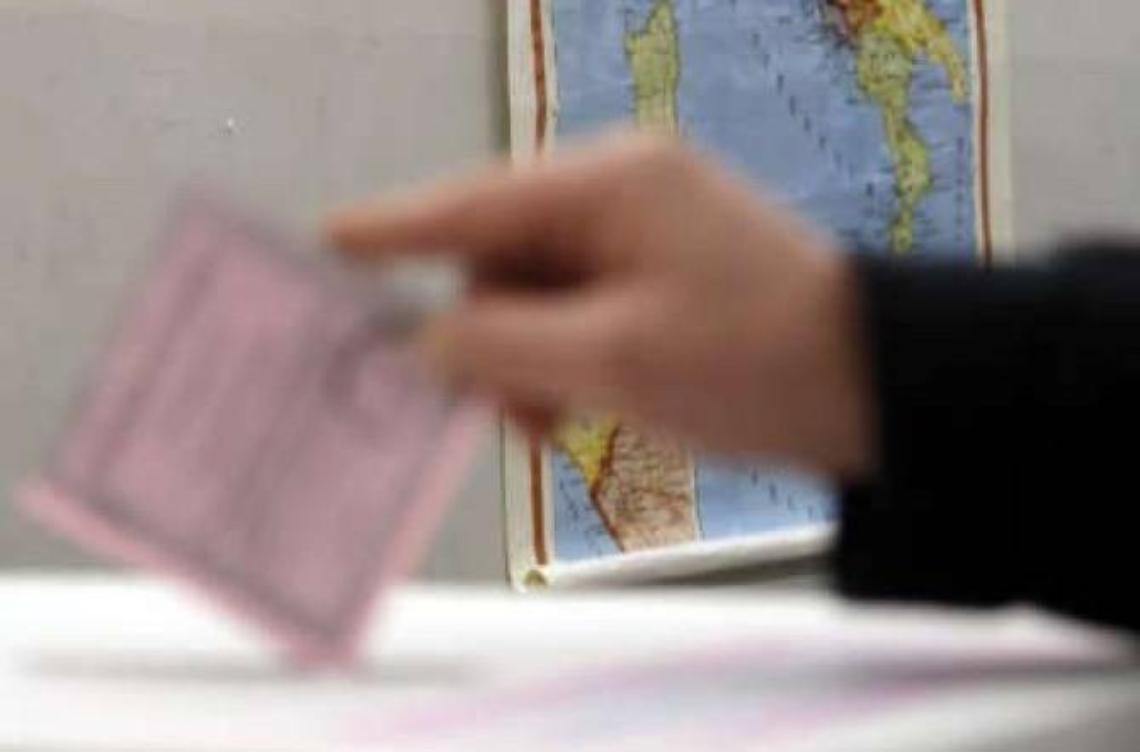 Referendum 2016, alle 12 ha votato il 20,12%