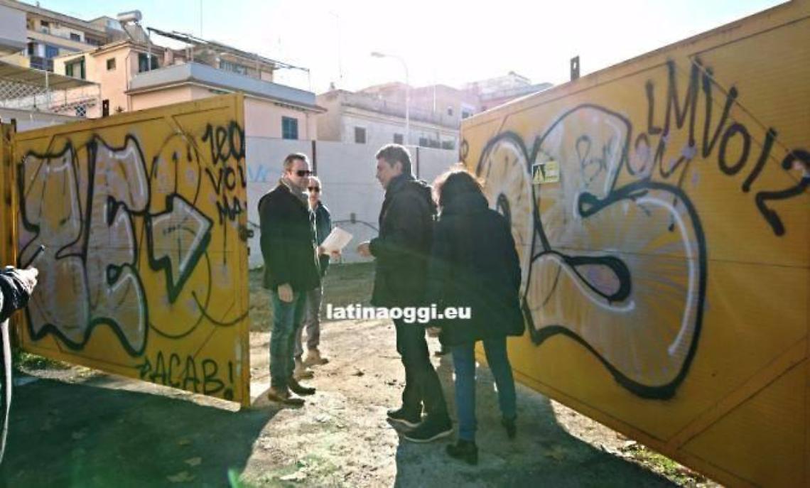 Parcheggione, a Capodanno la "Passeggiata dell'Onest&agrave;" organizzata dai grillini