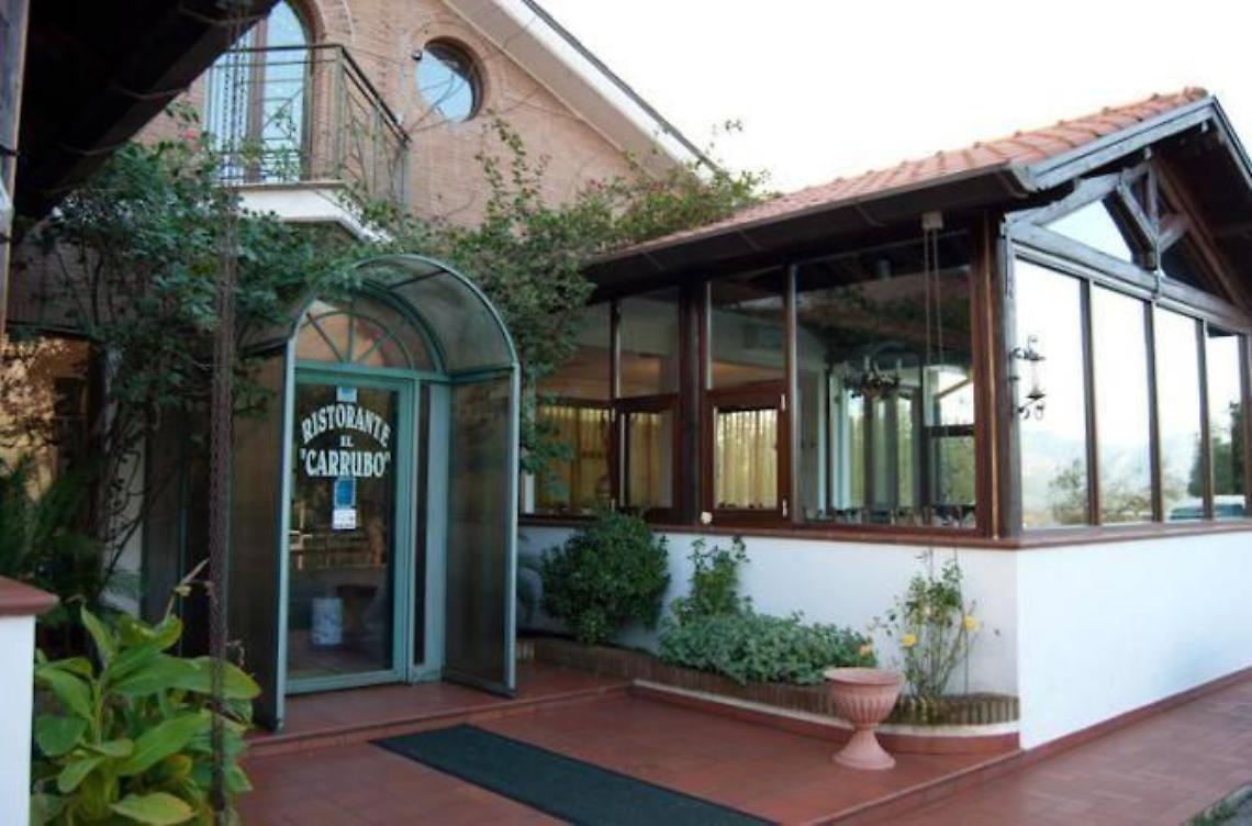 Abusi edilizi,  sequestro preventivo al ristorante il Carrubo