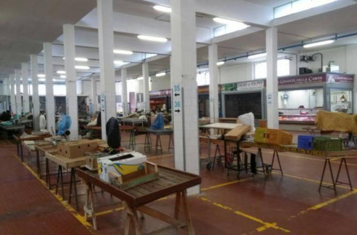 Mercato coperto: "Nessun danno alla struttura"