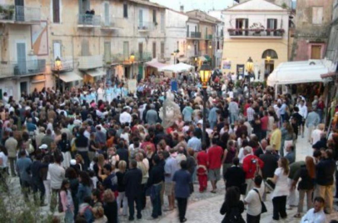 Festa patronale a rischio, mancano i soldi