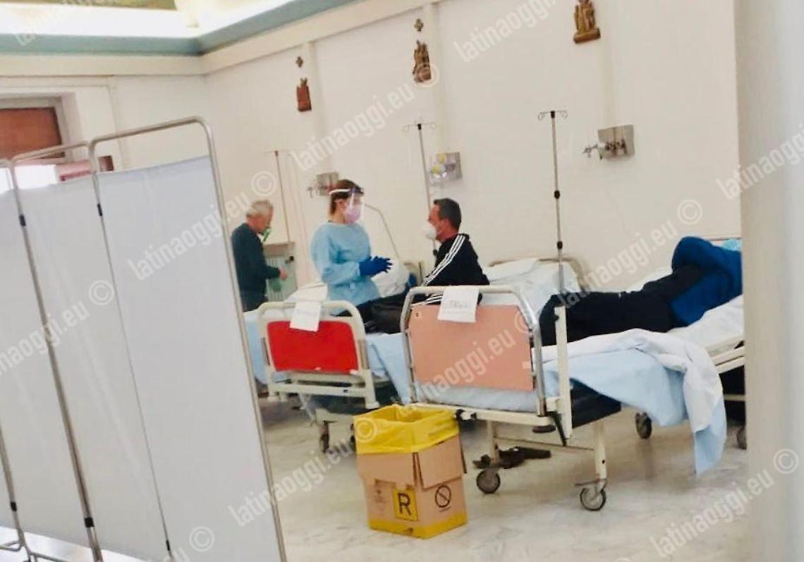 Covid, Goretti coi ricoveri in crescita. Ma è polemica sulla gestione