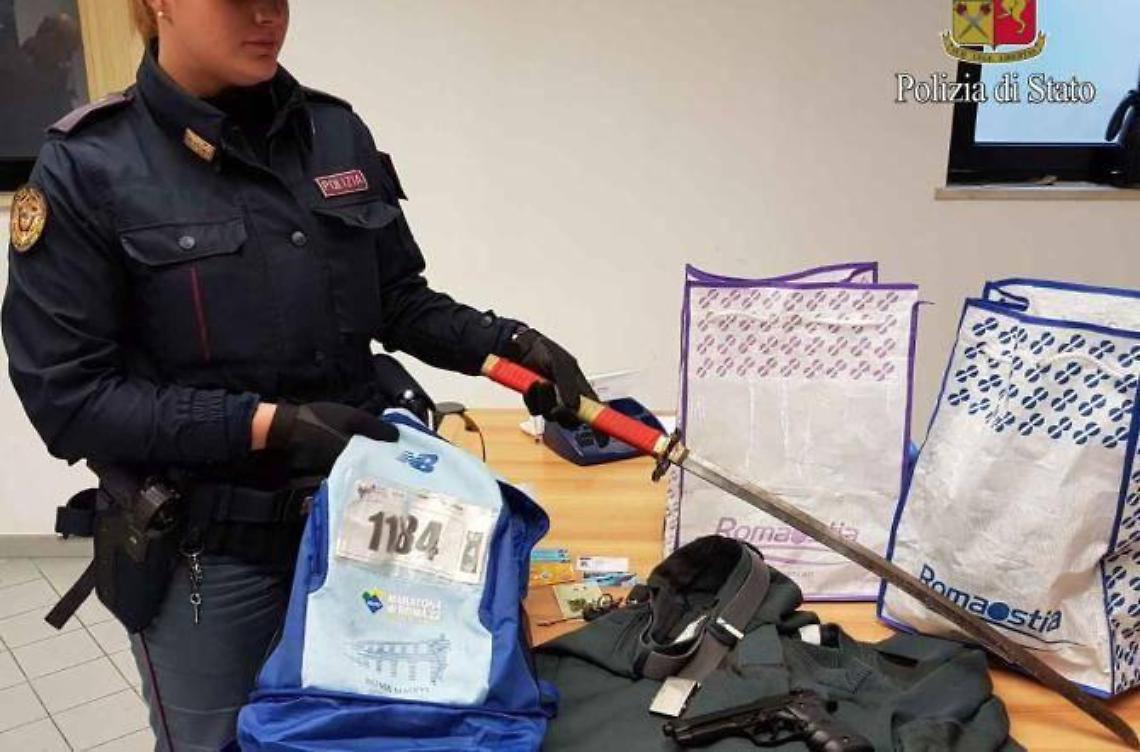 Derubati gli atleti della mezza maratona di Ostia, refurtiva recuperata al campo nomadi