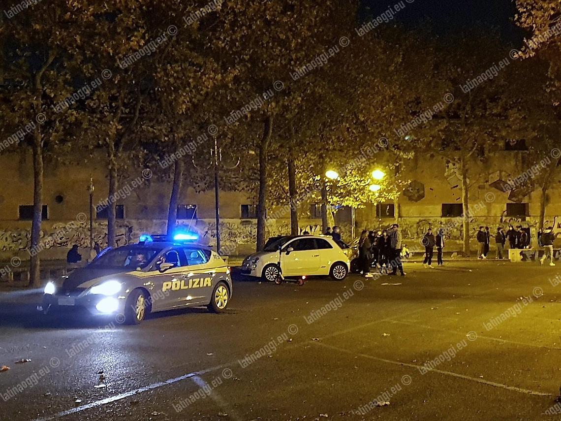 Troppi assembramenti in città, Coletta chiude piazza Dante e piazza D'Amico