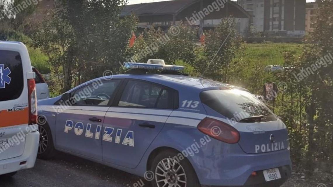 Picchiano e rapinano un indiano vicino alla ex Svar, un denunciato